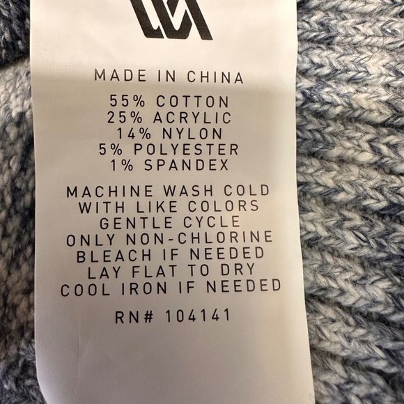 VRST Mens Size M Navy Blue Relaxed Cozy Fit Classic Crew Neck Pullover Sweater - Picture 9 of 9